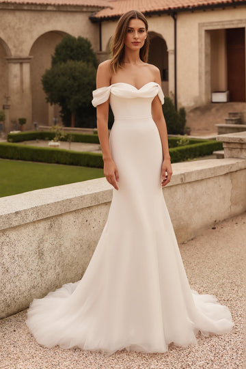 Robe de mariée simple ivoire à épaules dénudées sirène Sweep Train